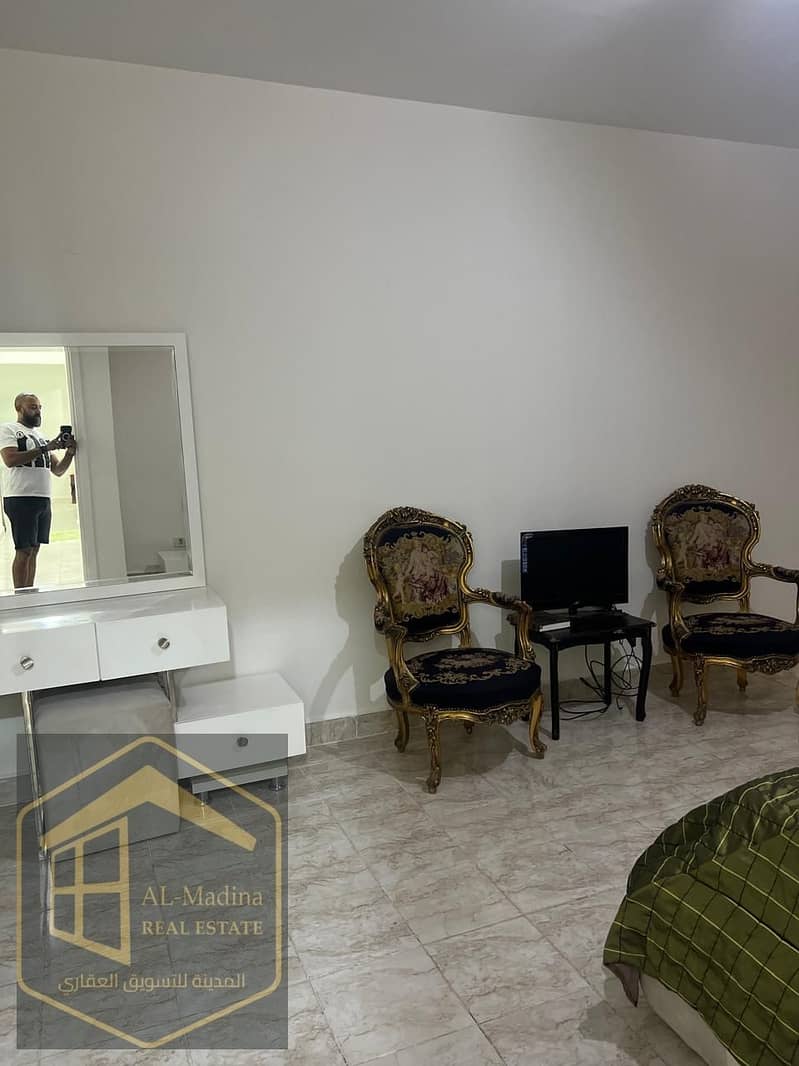 8 WhatsApp Image 2025-10-27 at 18.08. 54 (1). jpeg