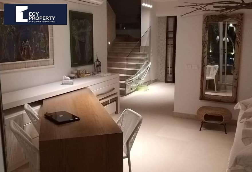 6 a4a484ee-48d5-43be-8f99-10693015b0a6. jpg