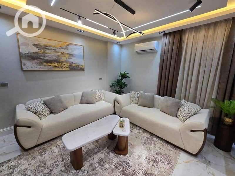 c569d38c-40b5-49b5-a15b-43e9cd3f19e4. jpg