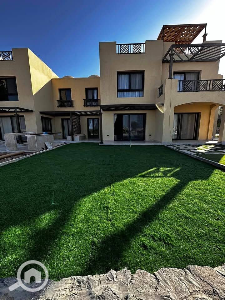 4 bd4d4e0e-6b50-4567-a647-6c576d65ffd5. jpg