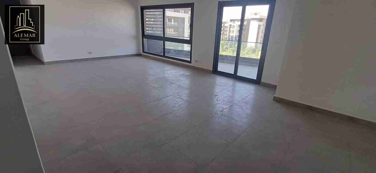 1000534221. jpg 1000534221. jpg