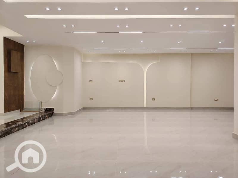 3 b806a193-de0f-4c89-88c9-80570ba3046e. jpg