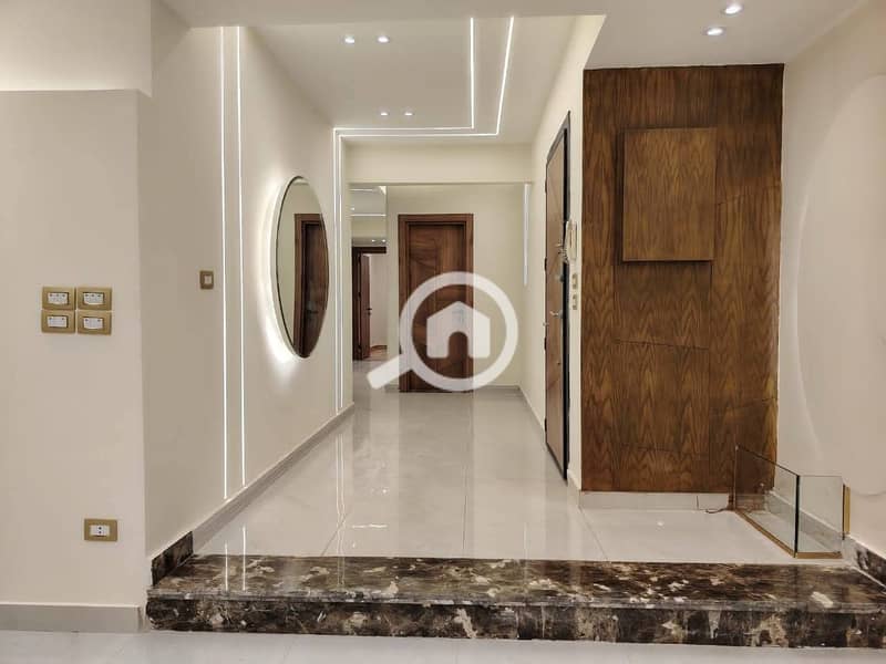 5 60b24871-e1e2-48c0-9e76-f25677a74214. jpg