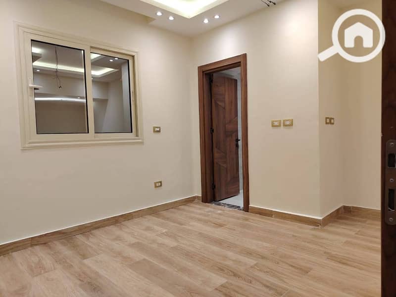 6 43fa7fdc-cc53-42cb-a1ff-75bcd12fc491. jpg