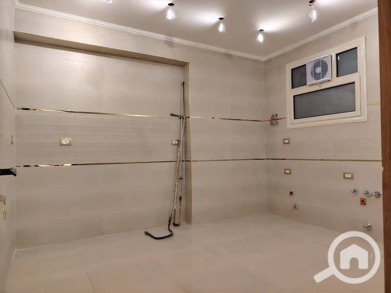 9 5522e1aa-bf5c-4c18-b886-fc949eb6c425. jpg