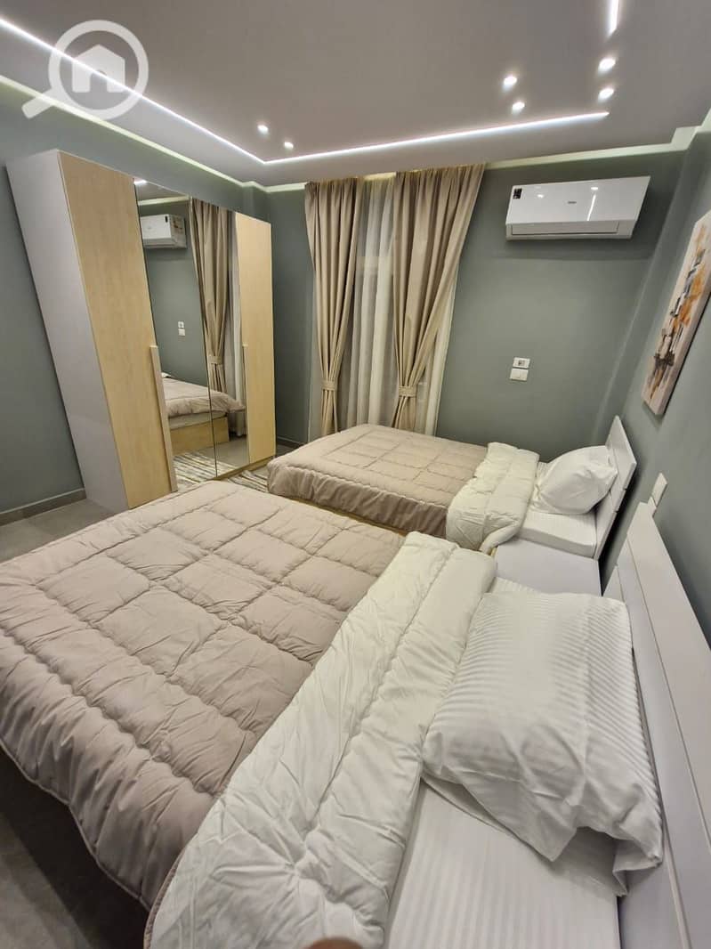 5 0eb40e7d-81b1-4993-a8c8-31796be53c4c. jpg