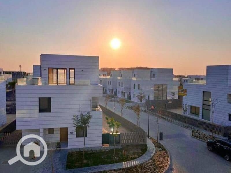 7 4376860-8160fo. jpg