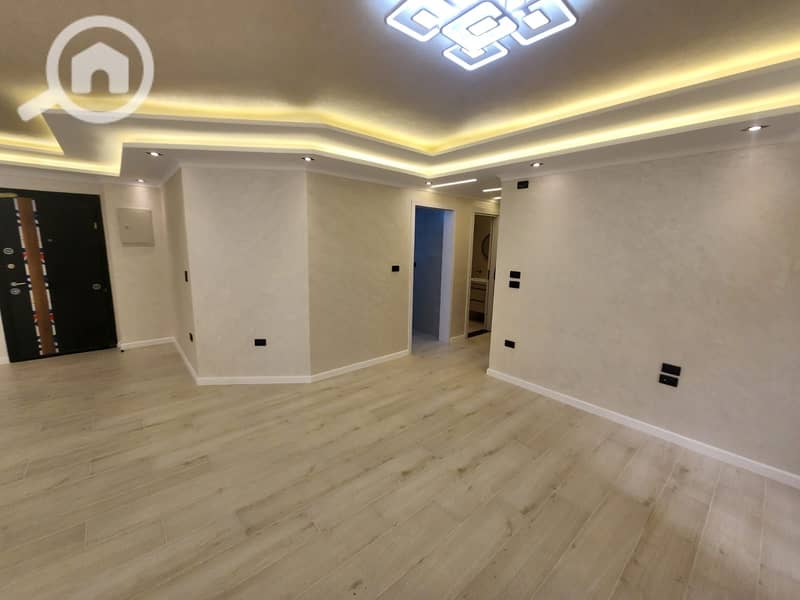 3 79e11fcd-06aa-4e28-8b45-83438ef758c0. jpg