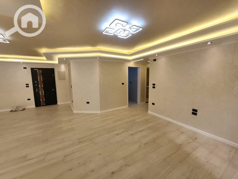 5 f84d1826-1044-462f-bbdf-8337b30c59c7. jpg