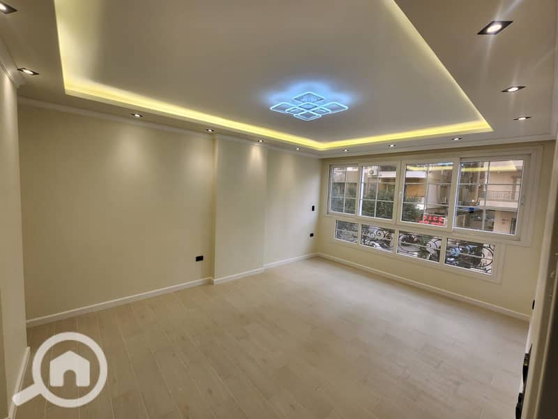 9 d05468f0-f1e8-4975-8c2f-919eab6becba. jpg