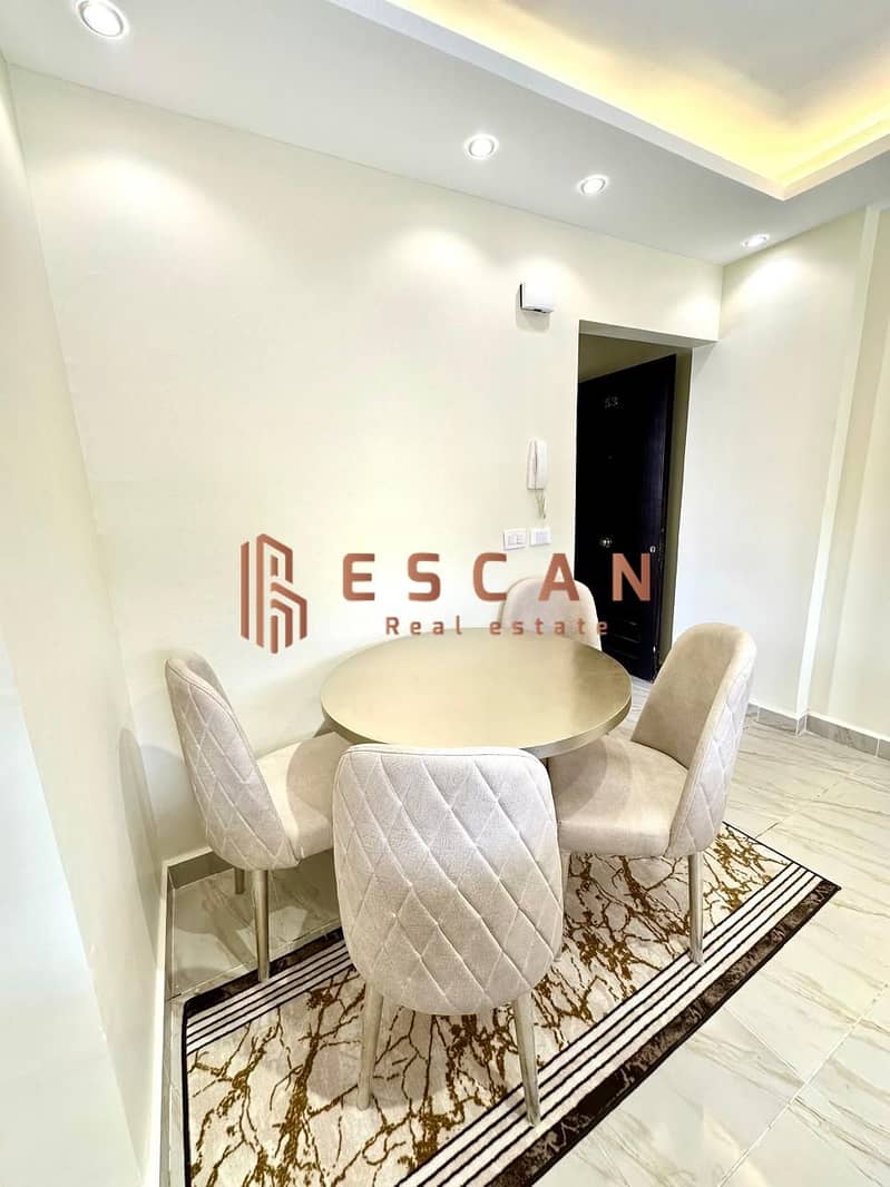 5 a55db486-343a-4db1-9463-64aac8c9fa80. jpg