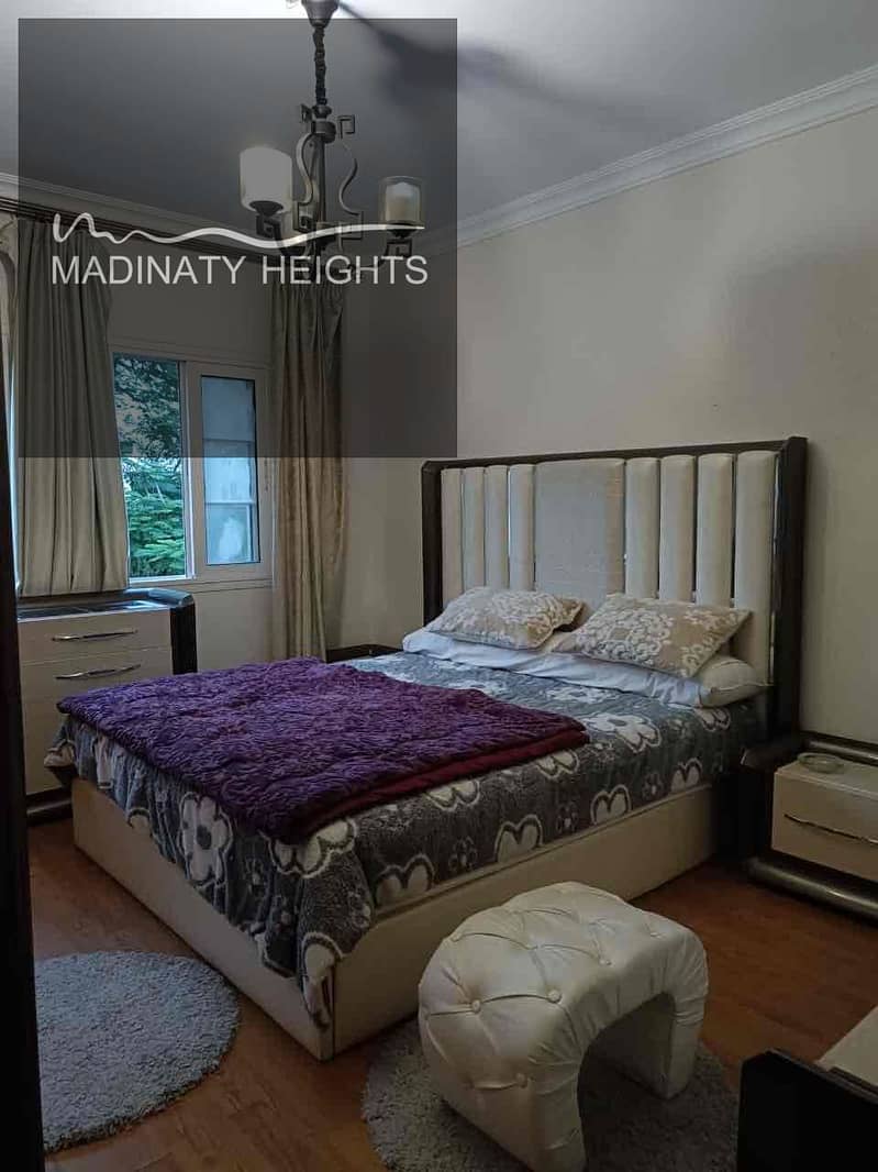 12 7671b8d0-e9b1-44f8-b7a9-12f3145129ee. jpg