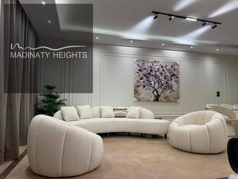 5 156bdb43-bda7-48d2-ac22-e176775d7741. jpg