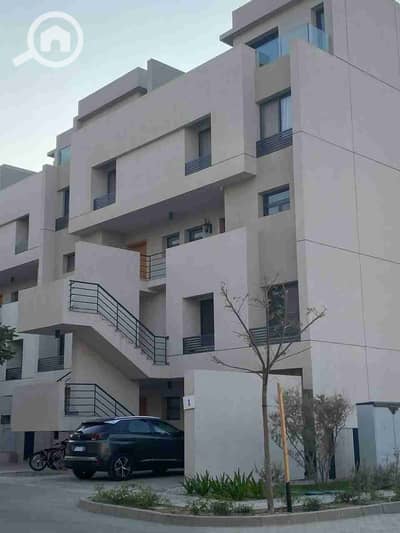 4 Bedroom Duplex for Sale in Shorouk City, Cairo - IMG_20220105_180812_081. jpg