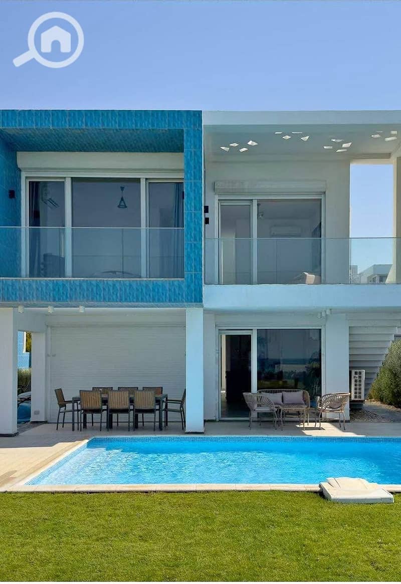 8 567336662_2237727720066525_2801251815805068955_n. jpg