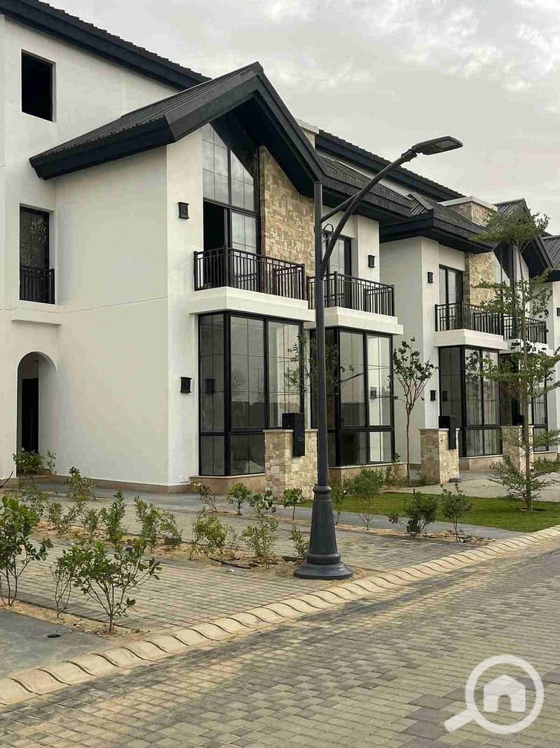 1000389631. jpg 1000389631. jpg