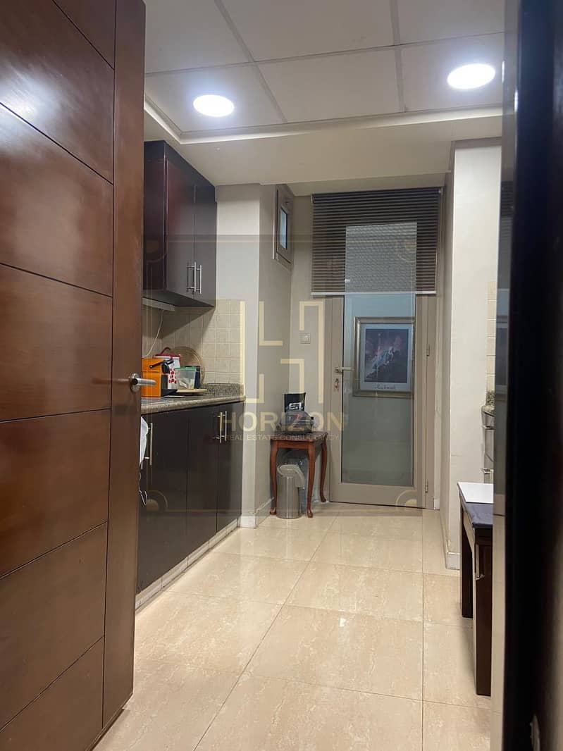 6 WhatsApp Image 2025-10-27 at 2.40. 16 PM. jpeg