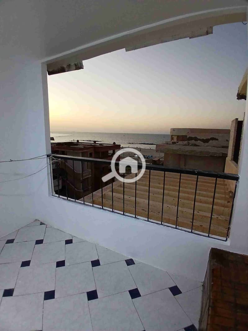 1000113074. heic 1000113074. heic