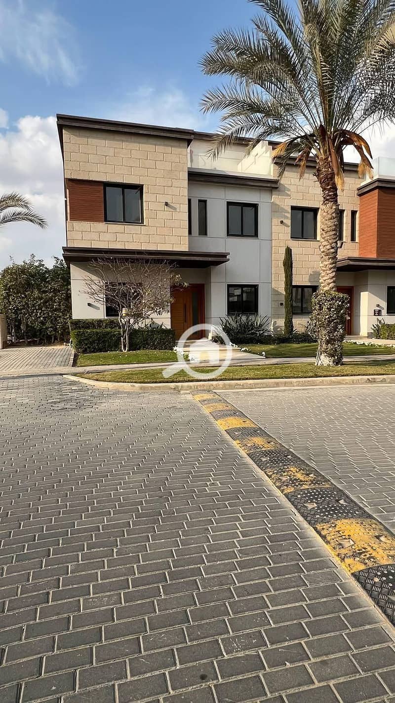 4 1e58622f-46e6-49ab-a08f-800bf6bf7cb2. jpg