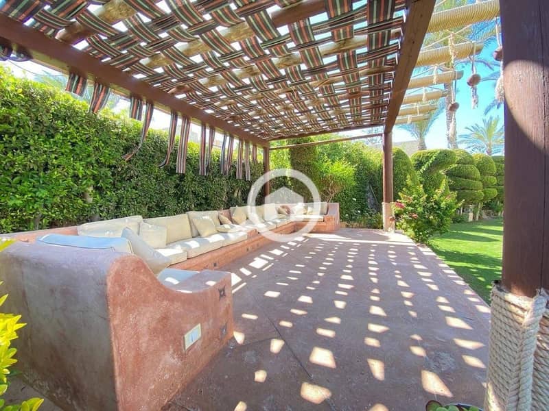 2 WhatsApp Image 2025-10-19 at 23.50. 44_8c845a42. jpg