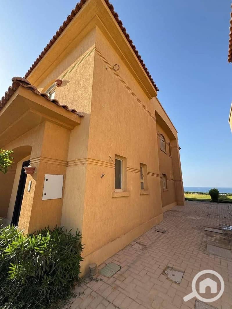 16 WhatsApp Image 2025-10-19 at 23.50. 41_a8d07757. jpg