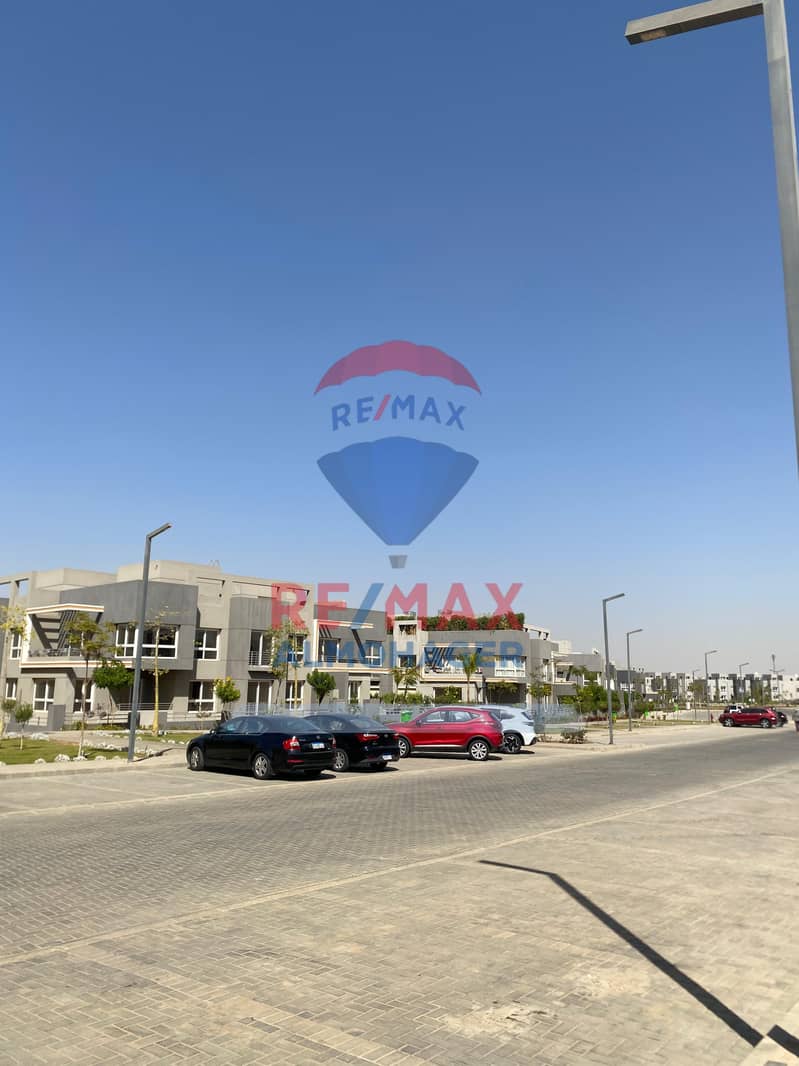 1000375511. jpg 1000375511. jpg