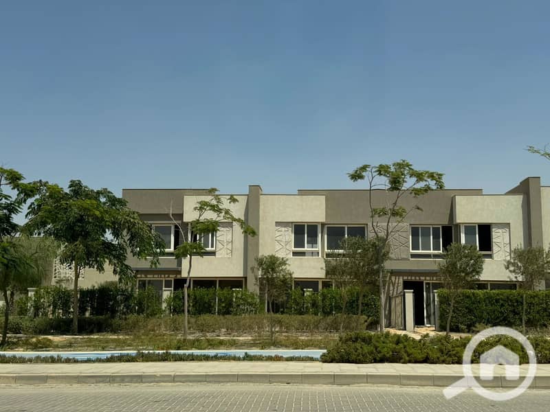 2 WhatsApp Image 2025-10-12 at 03.09. 17_fdc519dc. jpg