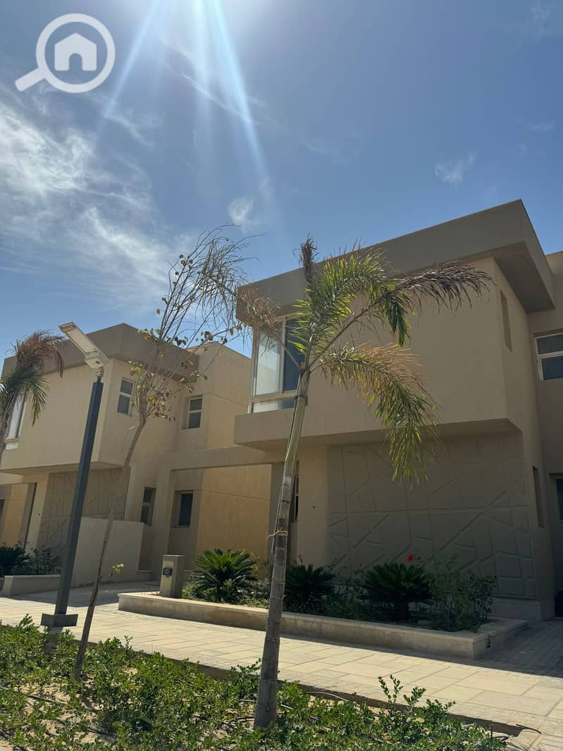 5 WhatsApp Image 2025-10-12 at 03.09. 18_cffd4d59. jpg