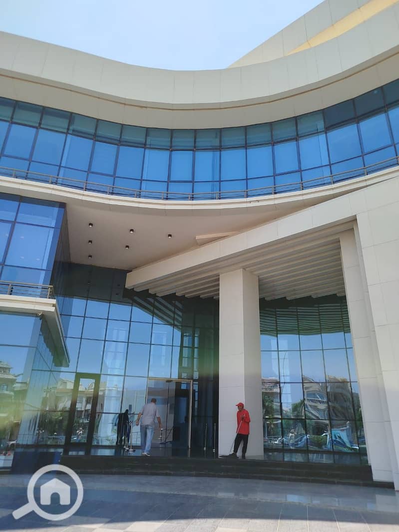 7 523f1a7b-db75-4d59-a894-b517d6c80a8c. jpg