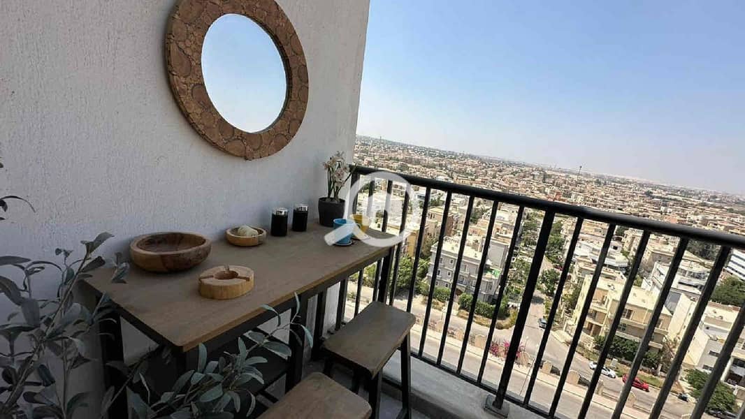 8 77da9df9-67ad-4f6e-9102-bb79f24db7d4. jpg