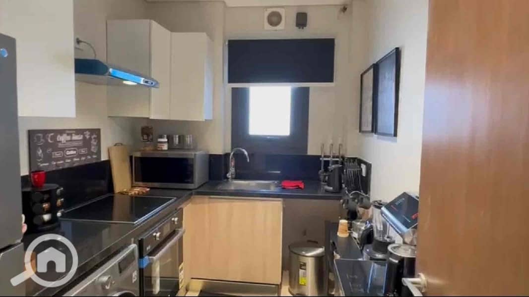 22 c003159c-bfac-4f84-8d5d-2300b5dcef93. jpg