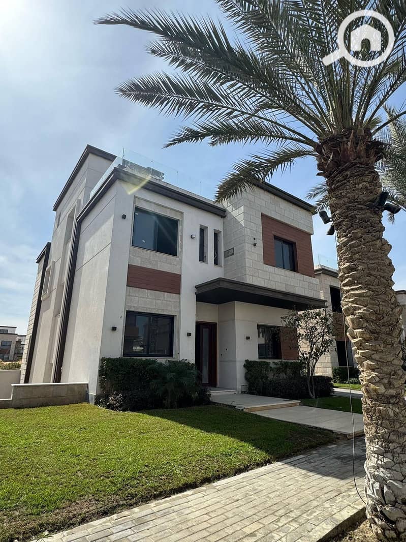 7 2fefdc75-0531-4b26-a782-0f8b3c4ea808. jpg