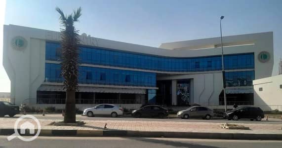 Retail for Sale in New Cairo, Cairo - 9ce57076-fa52-4eb1-bb51-bdd42c7ce944. jpg