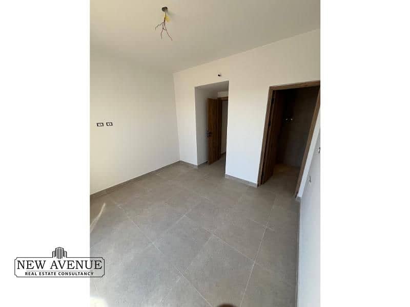 4 WhatsApp Image 2025-10-27 at 4.57. 27 PM. jpg