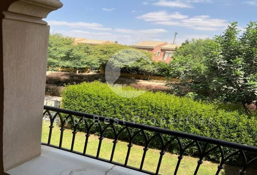 10 f444df76-fa87-4d8d-b750-6f44168eb71e. jpg