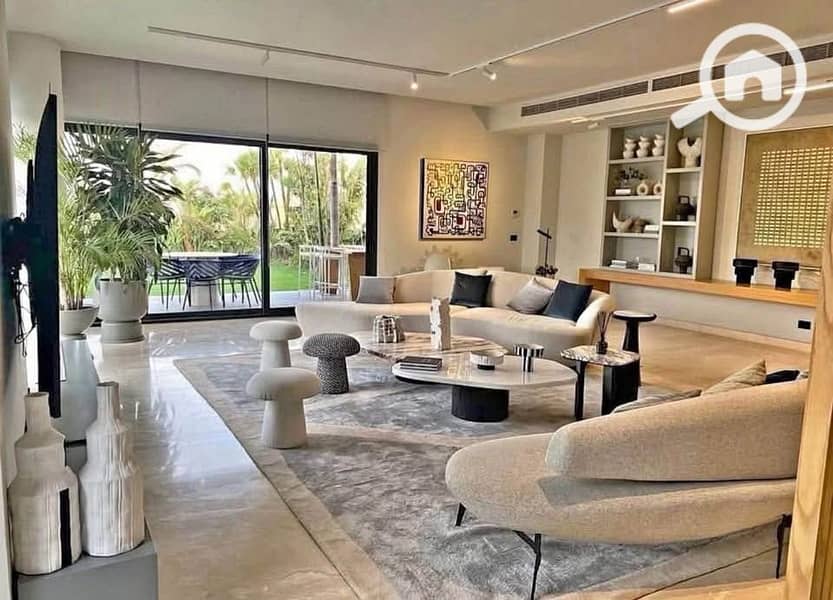 4 494713847_9601678216581433_8112842289498199000_n. jpg