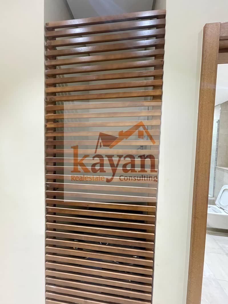 4 WhatsApp Image 2025-10-09 at 15.11. 46_ba11e688. jpg