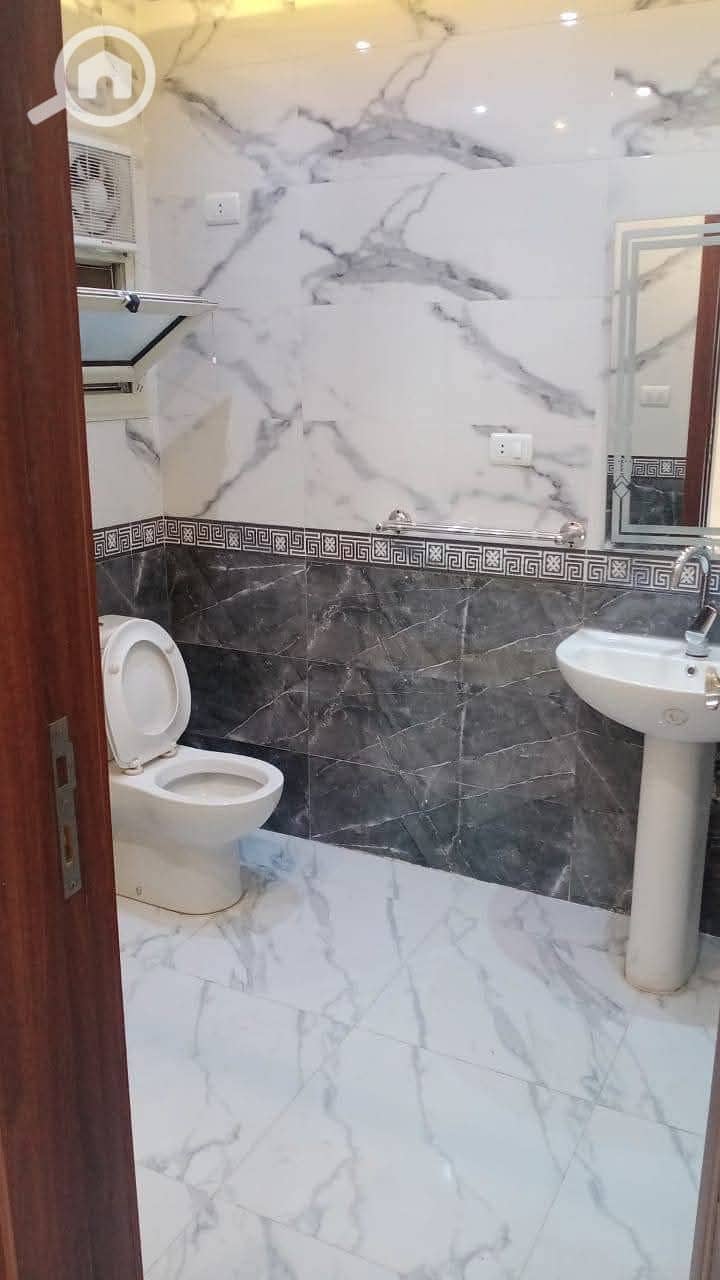 3 ddd4de8d-6125-4393-af96-77b3b1afb487. jpeg