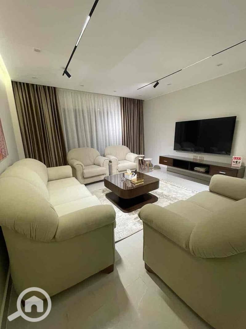 2 3B9DAA8A-ABD6-4A33-85A9-247550DBF64B. jpg