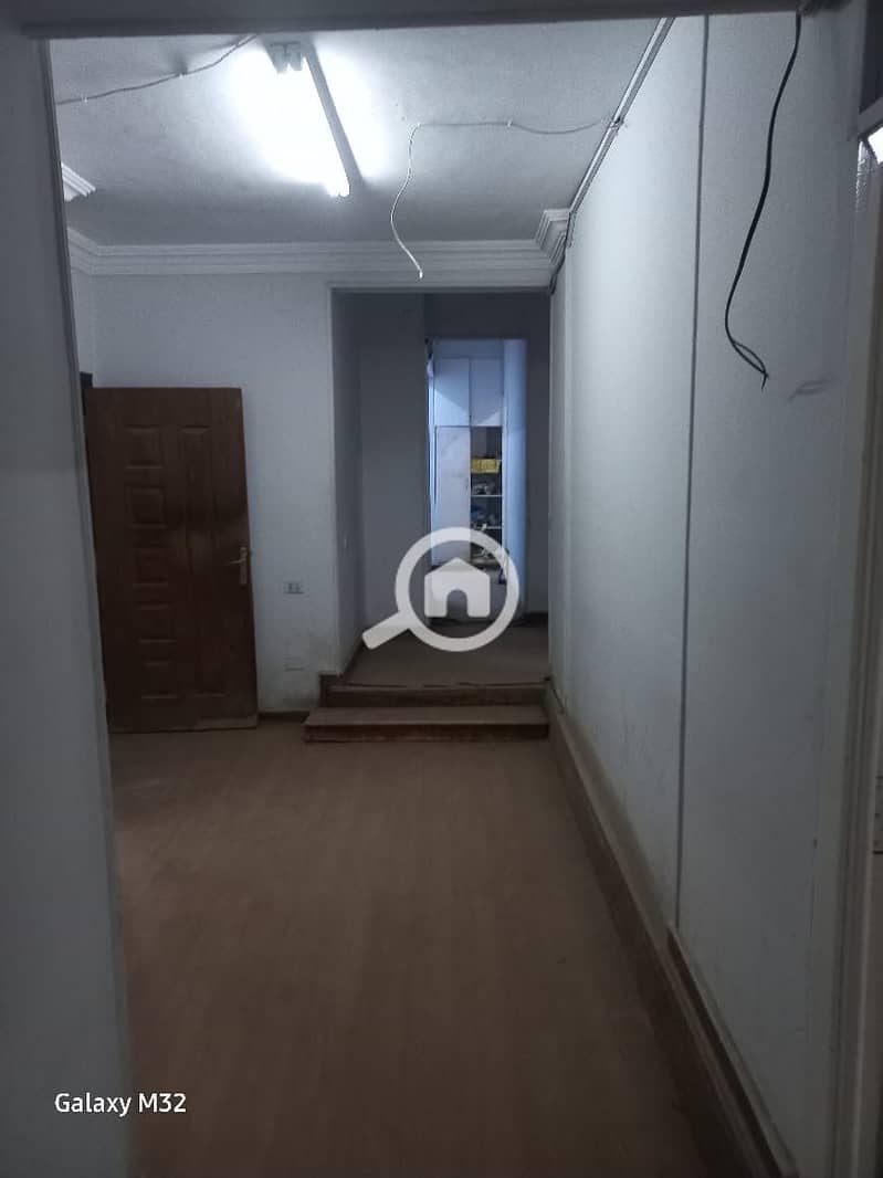 2 27b0c8d8-73f5-42f7-ad4b-ba2ef619b372. jpeg