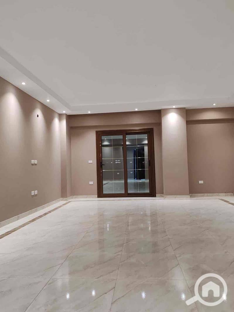 2 c07c6c7b-62cf-4398-98c4-14136f843229. jpg