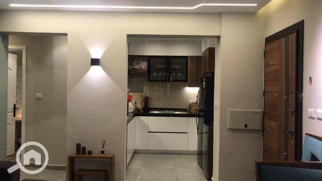 2 d8527e79-cbb6-4d68-b7d7-37cd87b57ed0. jpg