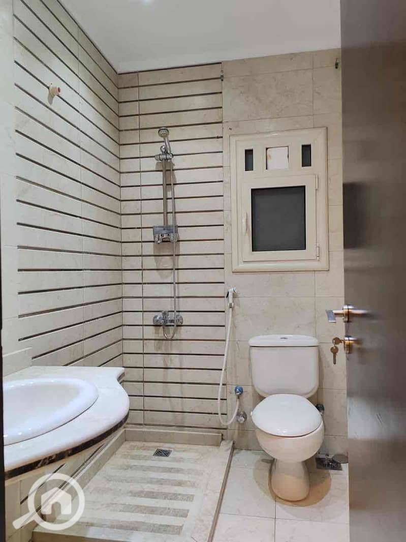 11 2b83a779-6604-43b9-a060-832d822983e3. jpg