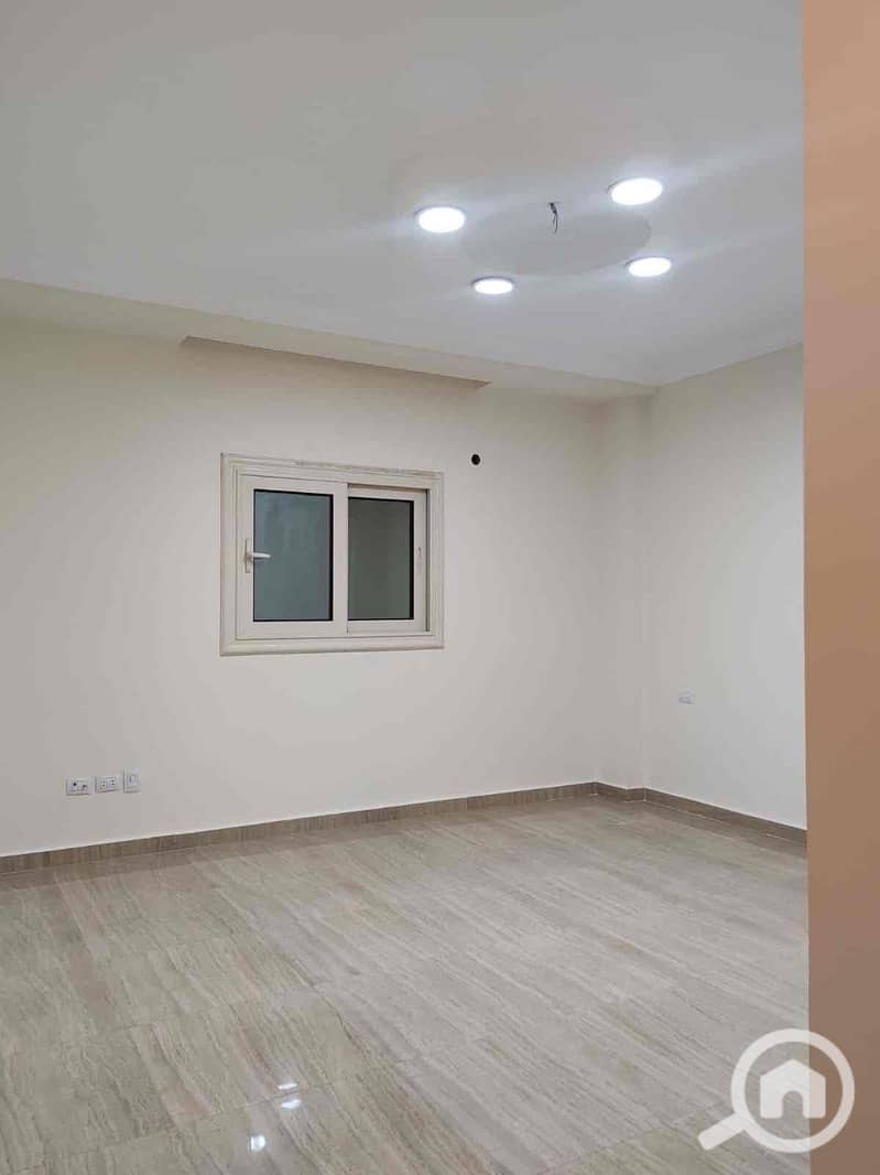 12 60c1ebad-e021-451a-b343-beaf235de4e7. jpg