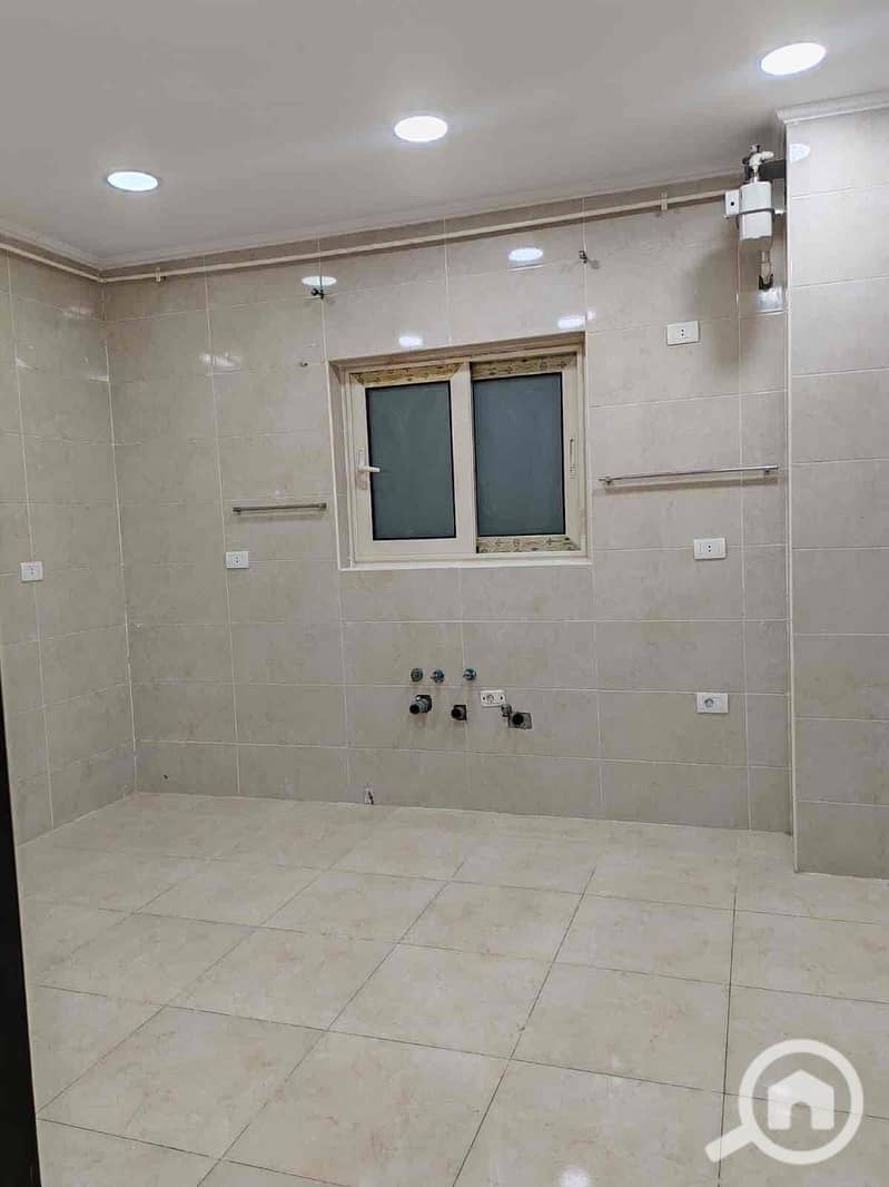 17 21f11404-ecd4-4b80-9640-fbc986bebf78. jpg