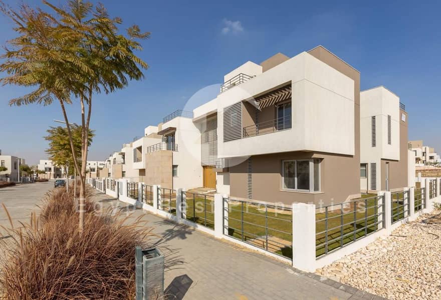 8 dd3833e3-18fa-4c47-99e7-ca72f30f4973. jpeg