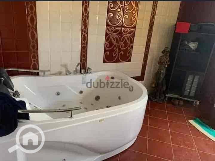 24 fa8acb95-92a4-45de-8ccd-0589d6e78895. jpg