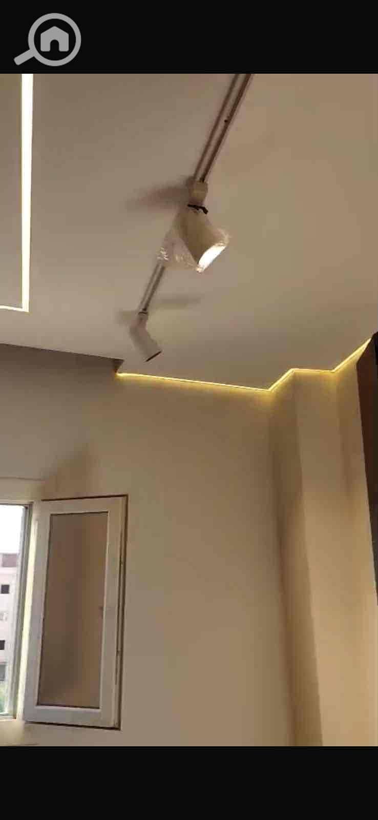 8 0eb3245e-b06d-42b5-b10f-15db7a50b402. jpg