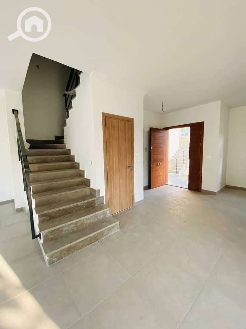 8 6019260742970228832_121. jpg