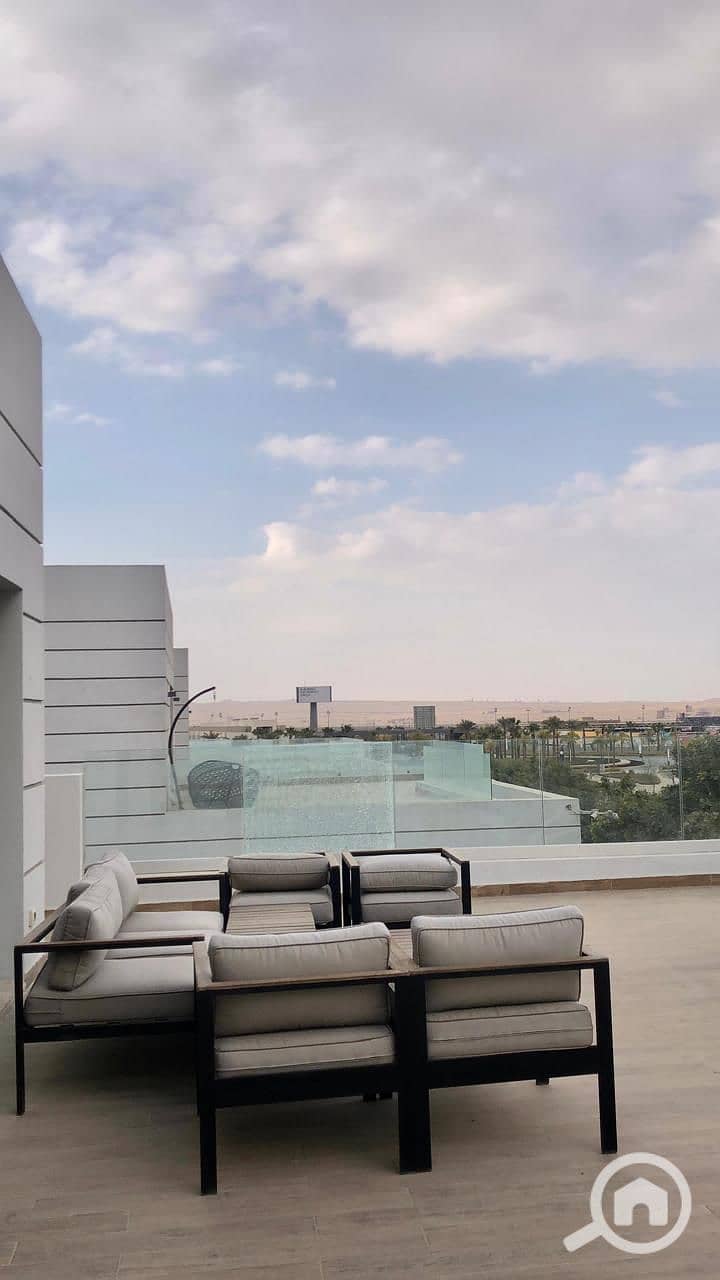 10 WhatsApp Image 2025-02-27 at 14.35. 05_76c59349. jpg